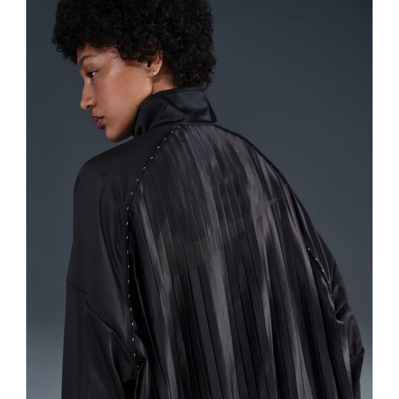 NIKE Sportswear Collection Pleated Track Jacket Small Black NEW Active Sporty - Picture 6 of 15